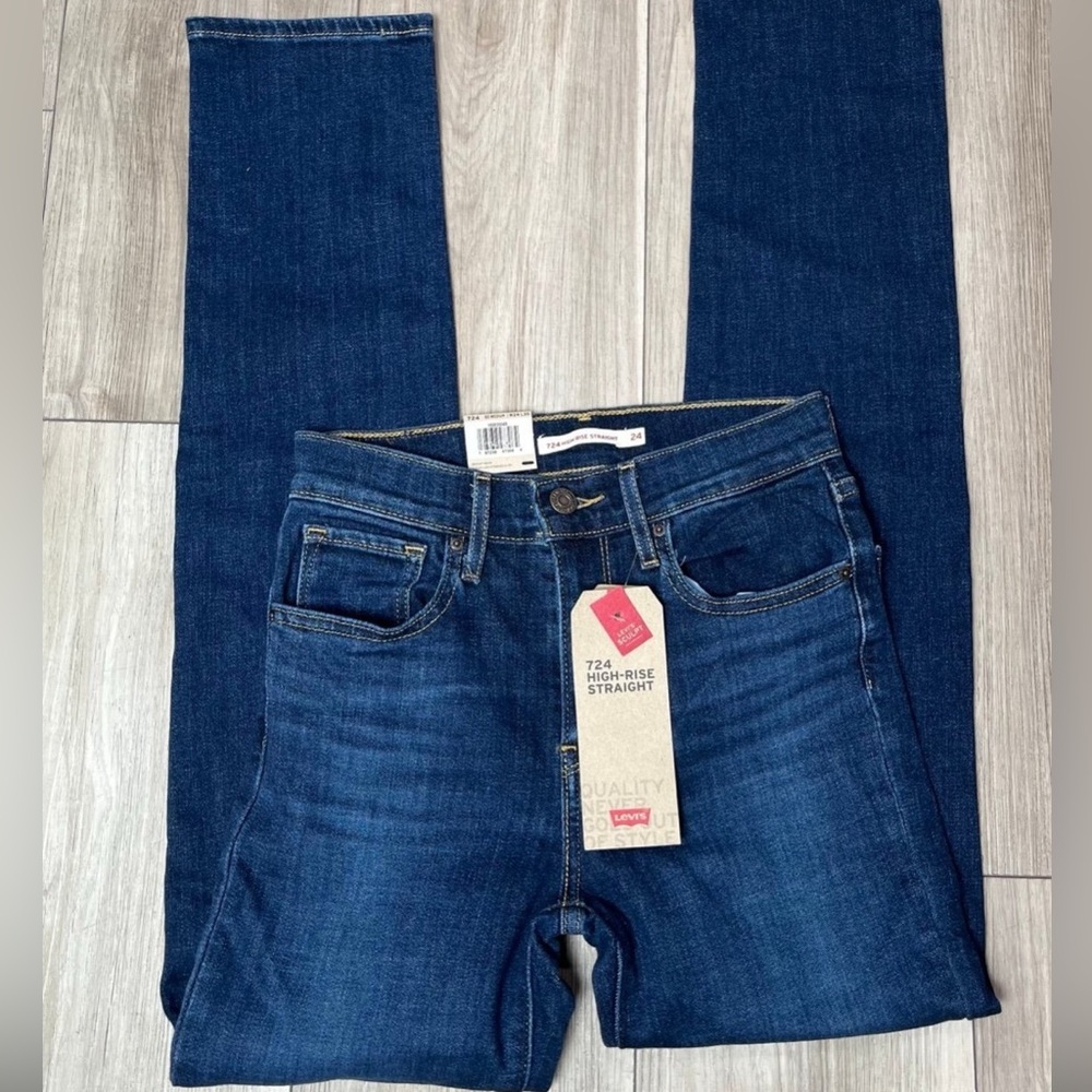 Levi’s 724 High Rise Straight Jeans New